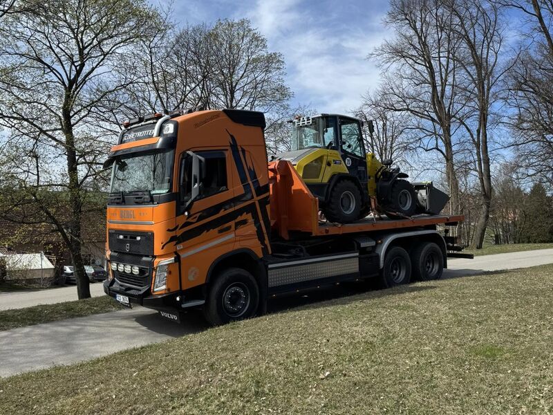 Převoz kolového nakladače